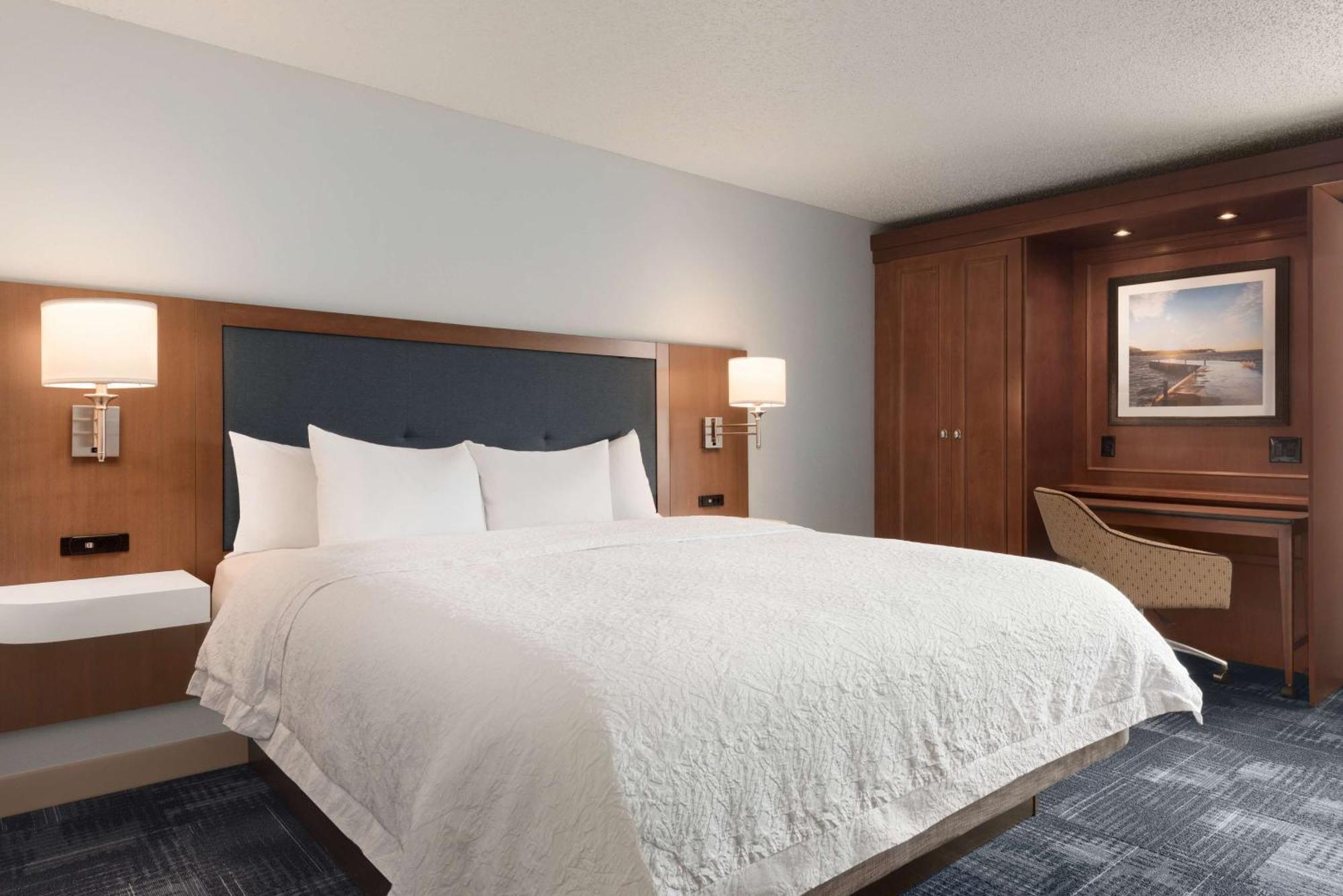 Hampton Hotel