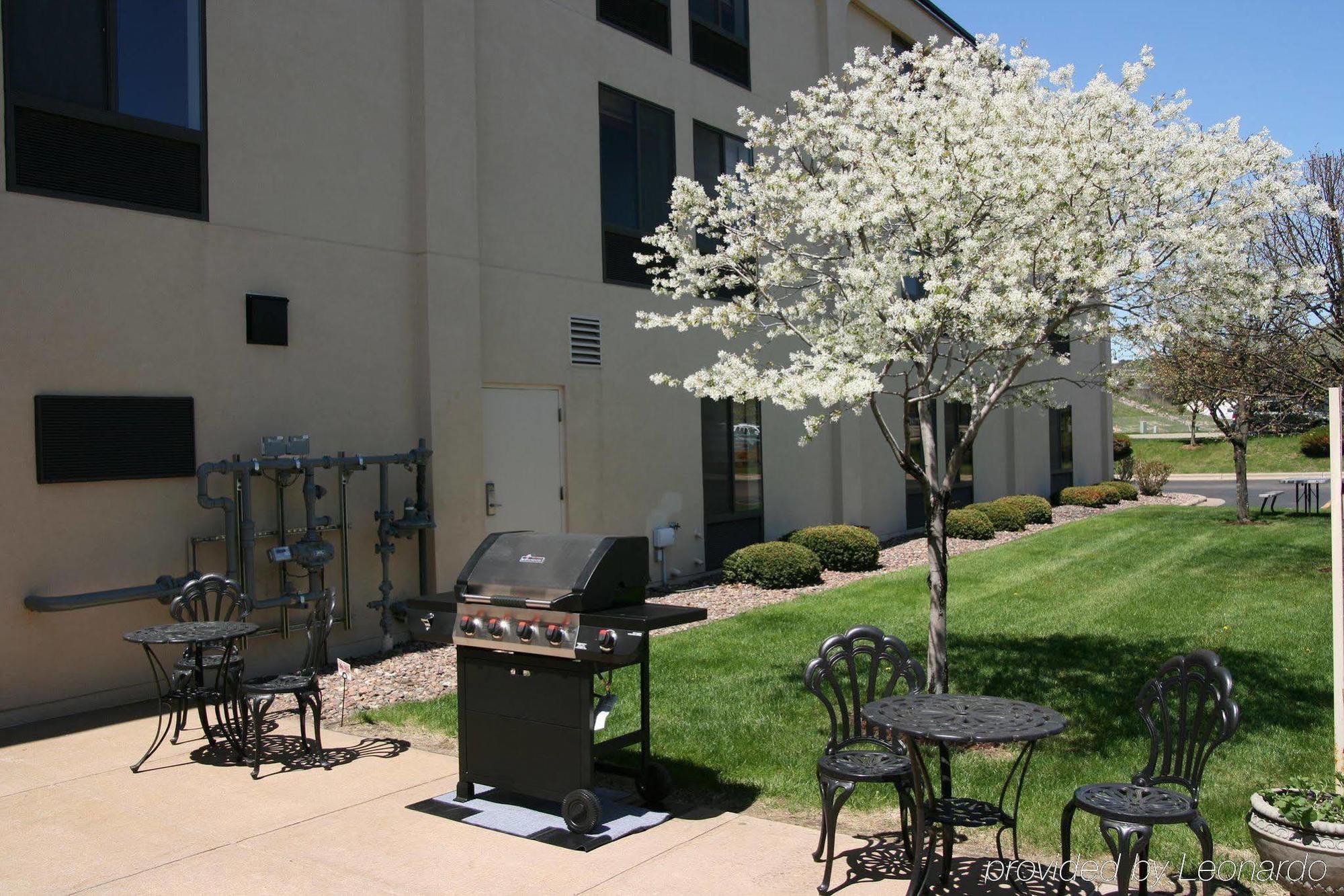 Hampton Hotel 3*